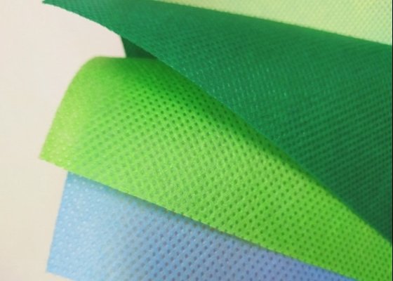 kaufen Grünes und rotes 100% PP-Vliesstoff-Spunbond für Einkaufstaschen online manufacture