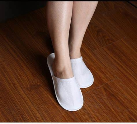 kaufen PP-Nichtgewebe für Einweg-Schuhe online manufacture