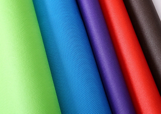 kaufen Der Windel-prägen die Oberflächen-20GSM pp. Spunbond bunte Breite Vliesstoff-des Gewebe-10cm-320cm online manufacture